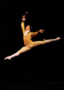 Dmitry Akulinin as Florimun  photo KT